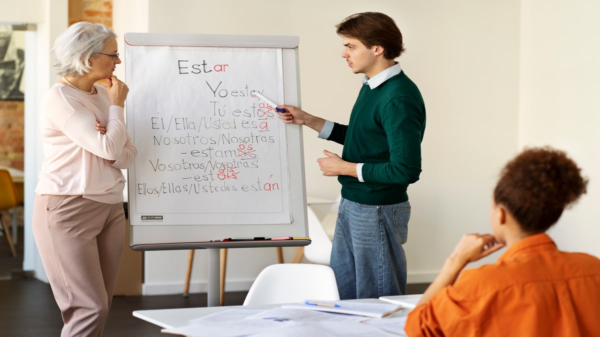 بهترین روش‌های آموزش زبان به سالمندان